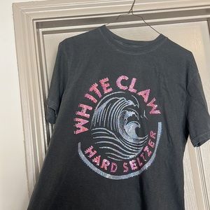 White Claw Graphic Tee, Shimmer, NWT! Size M